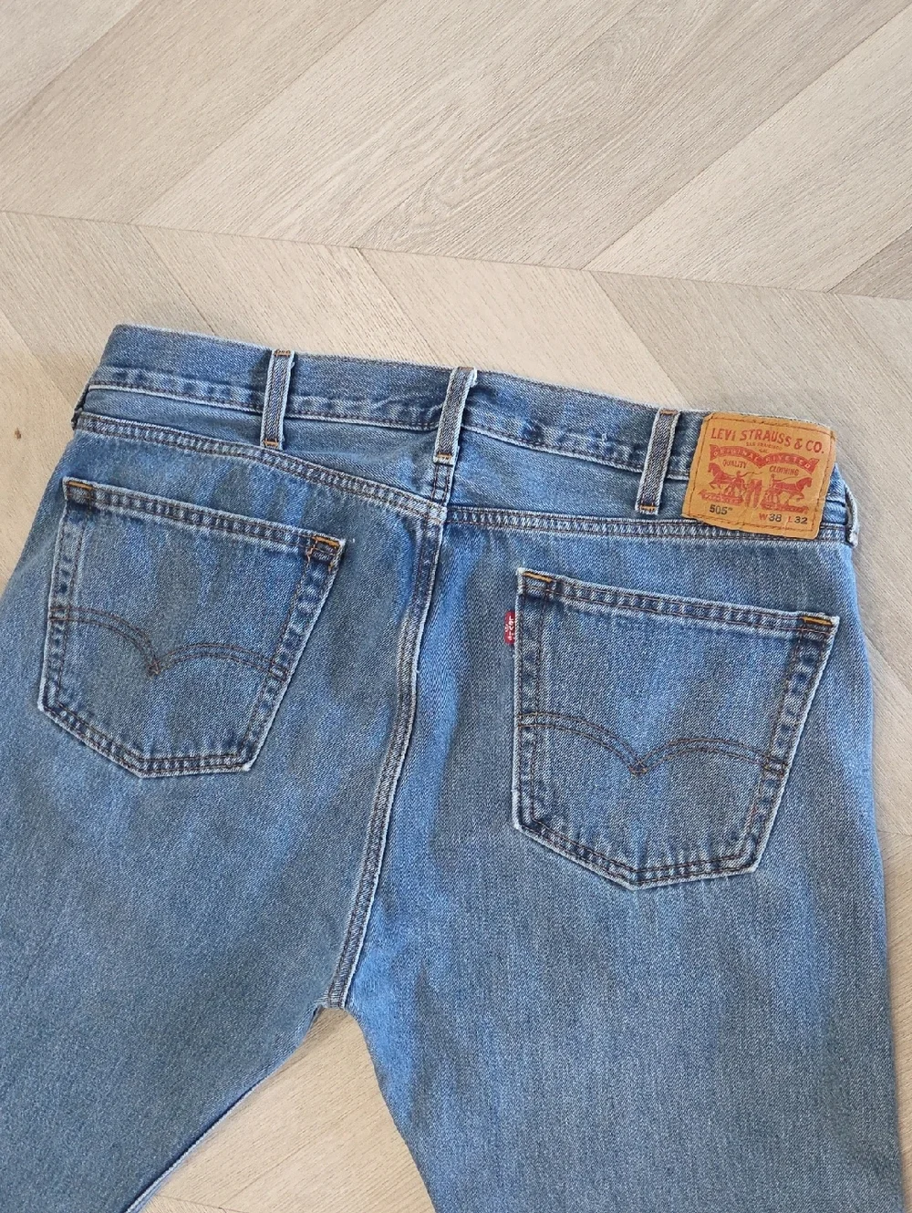 Levis 505 Mens Denim Jeans Size 38x33